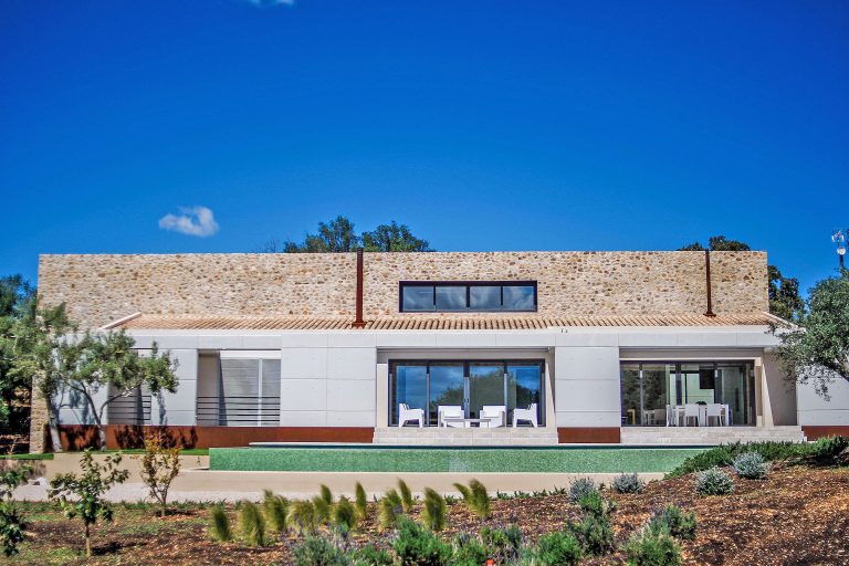 IDT-203-2-Moderne Designer-Villa in ländlicher Wohnlage zu vermieten