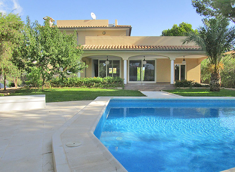 IDT-213-1-Villa-in-Sol-de-Mallorca