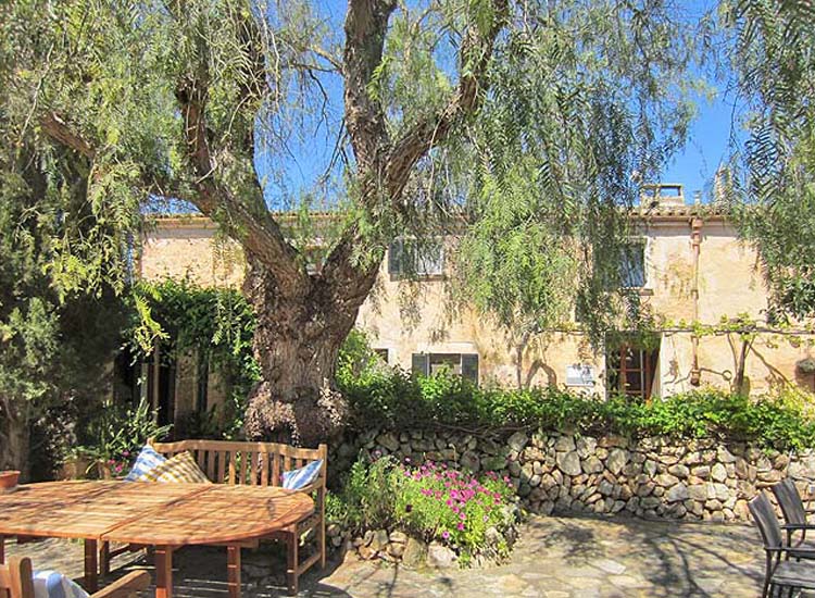 IDT-G20-1- Finca-Hotel